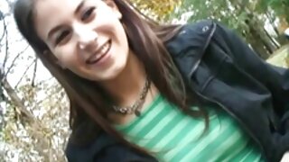 La MILF blonde video porno gratuit sextractive Ellen au corps courbé est examinée par un médecin pervers