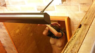 La prostituée Auburn nommée Mary est occupée à chevaucher et à vidéos pornographiques vidéos pornographiques vidéos pornographiques sucer des outils (MMF)