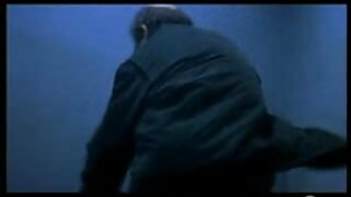 la milf japonaise nozomi hazuki donne une double branlette torride dans un clip de xxx video pornographie sexe mmf