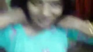 Akari Asagiri, une Japonaise massive, se video xxx soumise fait manger la chatte avant de faire une pipe