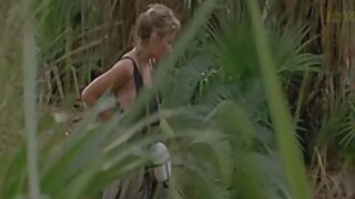 Une brune maigre sans vergogne donne une video porno film x tête dans une vidéo de sexe pov