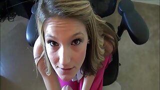 Salope blonde sale avec de faux seins xxx video femme baisée en missionnaire