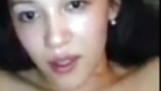 Massage fantastique fait une vidéo époustouflante avec la séductrice aux gros seins Carmen Valentina. Elle suce une bite sous la douche et lui fait un massage nuru avant de se faire défoncer la chatte torride en vidéo porno femme noir levrette.