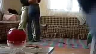 une ado gratuit vidéo x brune sale lèche la CHATTE potelée d'une vieille salope sans vergogne