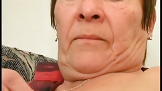Fumer une fille latina chaude en train de piquer une tarte à la pêche trempée avec un video femme xxx gode noir